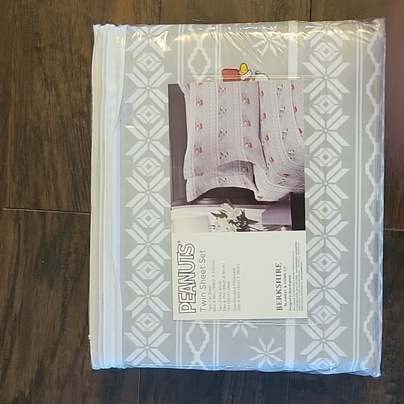 Peanuts twin sheet set - Picture 2 of 3